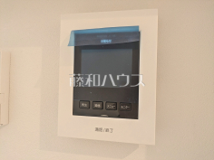 TVモニター付インターホン 【八王子市元八王子町3丁目】訪問者がわかるTVモニター付インターホンは、お子様のお留守番にも活躍するかも?! TVモニター付インターホン 【八王子市元八王子町3丁目】訪問者がわかるTVモニター付インターホンは、お子様のお留守番にも活躍するかも?!