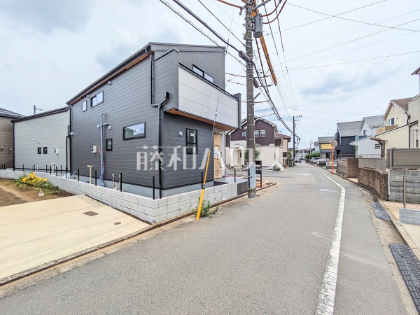 接道状況および現場風景 【東大和市狭山4丁目】 接道状況および現場風景 【東大和市狭山4丁目】
