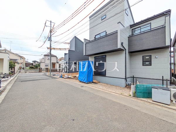 接道状況および現場風景 【東大和市狭山4丁目】 接道状況および現場風景 【東大和市狭山4丁目】
