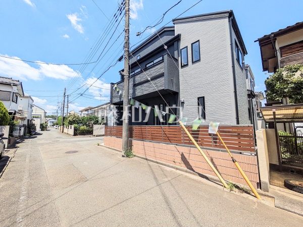 接道状況および現場風景 【西東京市向台町1丁目】 接道状況および現場風景 【西東京市向台町1丁目】