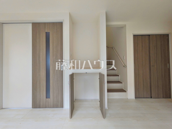 2号棟 カウンター 【西東京市向台町1丁目】 2号棟 カウンター 【西東京市向台町1丁目】