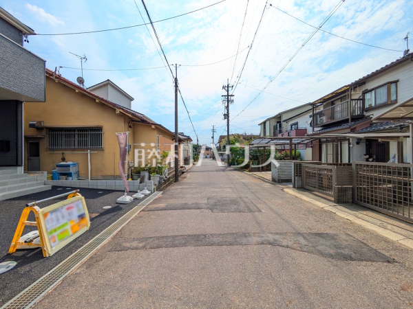 接道状況および現場風景 【春日井市柏井町5丁目】 接道状況および現場風景 【春日井市柏井町5丁目】
