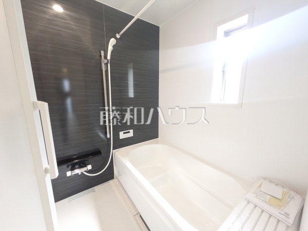 1号棟 浴室 【春日井市柏井町5丁目】 1号棟 浴室 【春日井市柏井町5丁目】