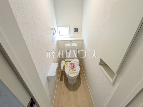 2号棟 トイレ 【春日井市柏井町5丁目】 2号棟 トイレ 【春日井市柏井町5丁目】