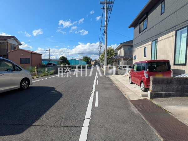 接道状況および現場風景 【春日井市知多町4丁目】 接道状況および現場風景 【春日井市知多町4丁目】