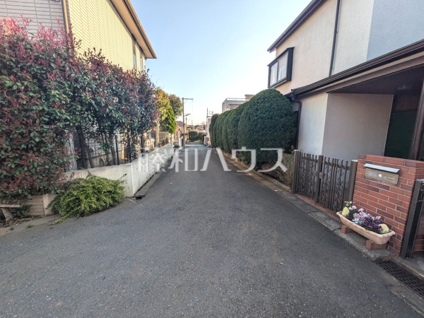 接道状況および現場風景 【調布市深大寺東町3丁目】 接道状況および現場風景 【調布市深大寺東町3丁目】