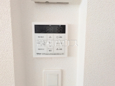 給湯機 【西春日井郡豊山町大字青山字東栄】追焚き機能付きなので、生活時間の違う家族に便利です。 給湯機 【西春日井郡豊山町大字青山字東栄】追焚き機能付きなので、生活時間の違う家族に便利です。