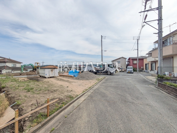 接道状況および現場風景 【昭島市田中町2丁目】 接道状況および現場風景 【昭島市田中町2丁目】