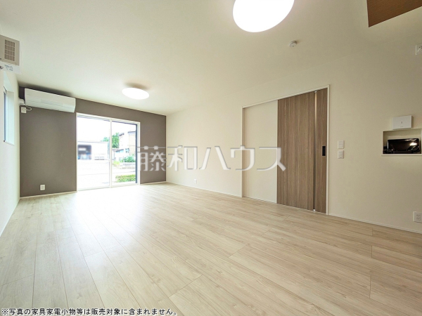 リビング 【東大和市南街3丁目】 リビング 【東大和市南街3丁目】