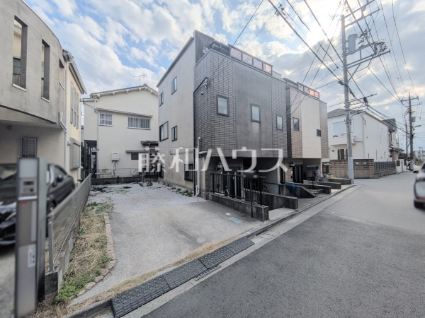 接道状況および現場風景 【練馬区高松4丁目】 接道状況および現場風景 【練馬区高松4丁目】