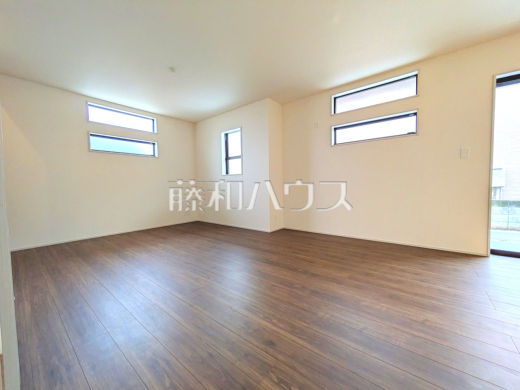 リビング 【国分寺市西町5丁目】