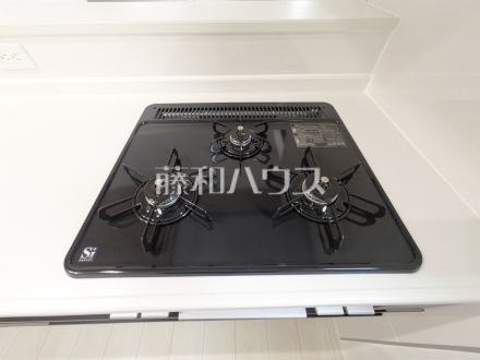 9号棟 三口コンロ 【新座市野火止3丁目】 /撮影日2026/07/26