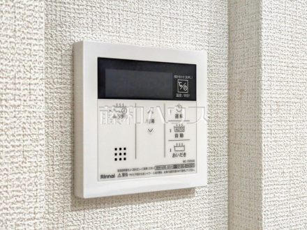 浴室給湯リモコン 追焚き機能付きなので、生活時間の違う家族に便利です。 /撮影日2026/08/22