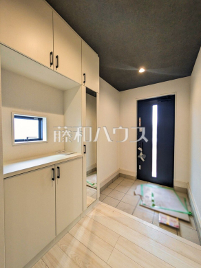 13号棟 玄関 【新座市野火止3丁目】