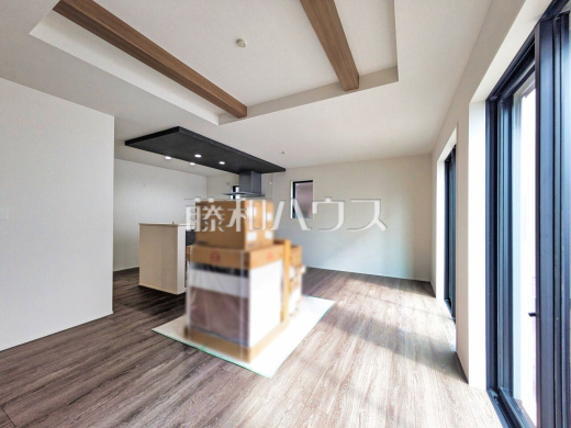 16号棟 リビング 【新座市野火止3丁目】