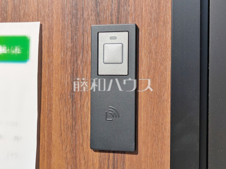 50号棟 スマートキー 【新座市野火止3丁目】 施錠開錠は便利なスマートキー採用!/撮影日2026/08/24
