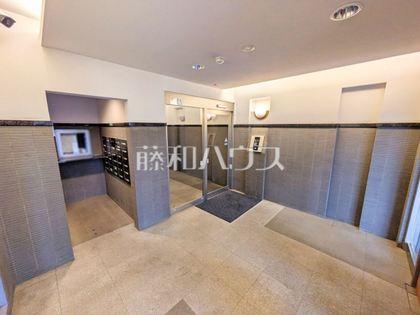 ≪ロビー≫上質感漂うロビーは居住者の帰り、訪れる方を優しく迎える、安らぎに満ちた空間を予感させます。【ミオカステーロ府中紅葉丘】 ≪ロビー≫上質感漂うロビーは居住者の帰り、訪れる方を優しく迎える、安らぎに満ちた空間を予感させます。【ミオカステーロ府中紅葉丘】