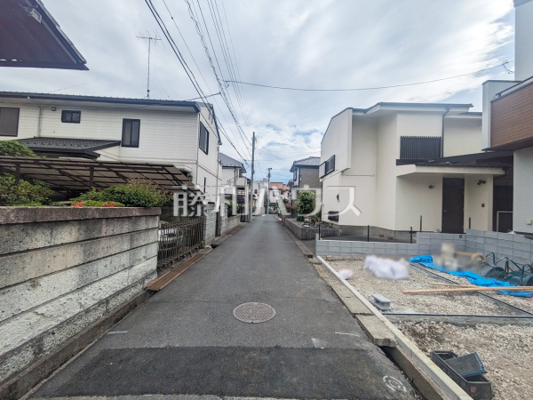 接道状況および現場風景 【八王子市散田町2丁目】 接道状況および現場風景 【八王子市散田町2丁目】