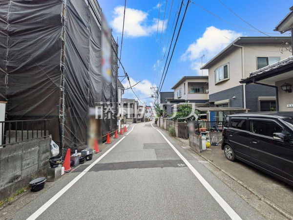 接道状況および現場風景 【八王子市元横山町1丁目】 接道状況および現場風景 【八王子市元横山町1丁目】