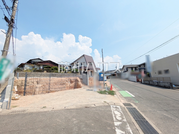 接道状況および現場風景 【福岡市東区舞松原2丁目】 接道状況および現場風景 【福岡市東区舞松原2丁目】