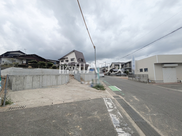 接道状況および現場風景 【福岡市東区舞松原2丁目】 接道状況および現場風景 【福岡市東区舞松原2丁目】