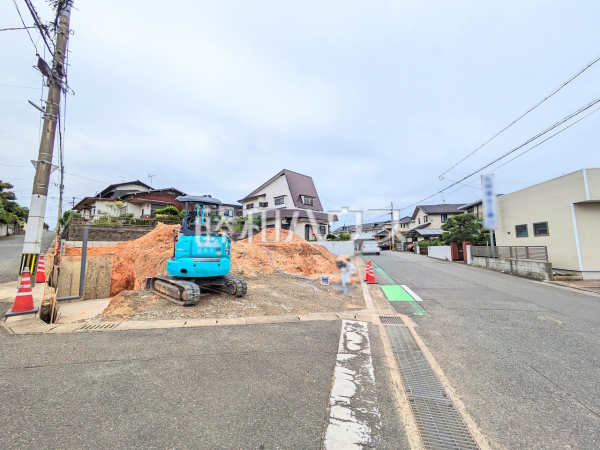接道状況および現場風景 【福岡市東区舞松原2丁目】 接道状況および現場風景 【福岡市東区舞松原2丁目】
