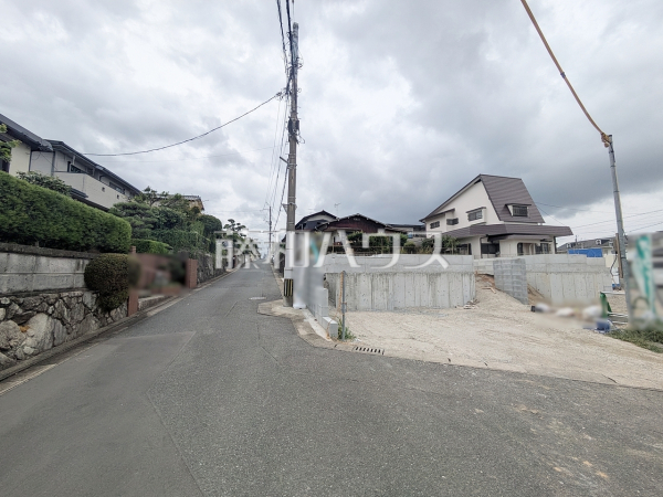 接道状況および現場風景 【福岡市東区舞松原2丁目】 接道状況および現場風景 【福岡市東区舞松原2丁目】