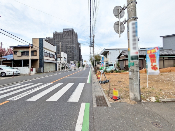 接道状況および現場風景 【新座市野火止1丁目】 接道状況および現場風景 【新座市野火止1丁目】