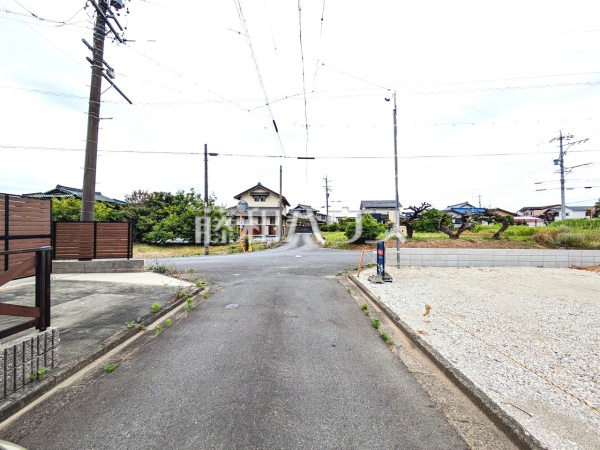 接道状況および現場風景 【春日井市東野町6丁目】 接道状況および現場風景 【春日井市東野町6丁目】