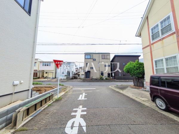 接道状況および現場風景 【春日井市前並町2丁目】 接道状況および現場風景 【春日井市前並町2丁目】