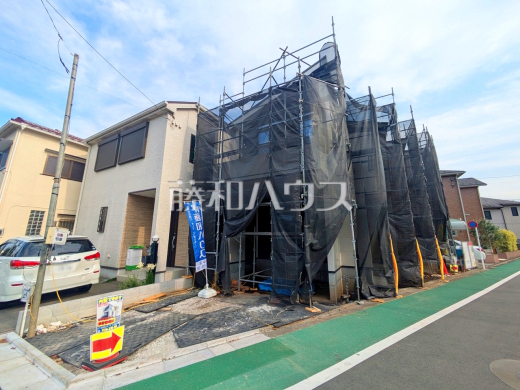 ≪現地外観≫建物のプレゼンをさせていただきますので、実際の完成イメージを思い描いていただくことができます。お気軽にお問合せ下さい。 【府中市幸町1丁目】