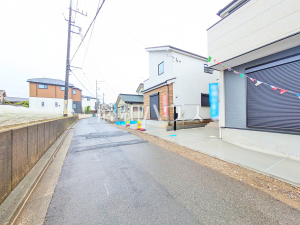 接道状況および現場風景 【富士見市上沢2丁目】 接道状況および現場風景 【富士見市上沢2丁目】