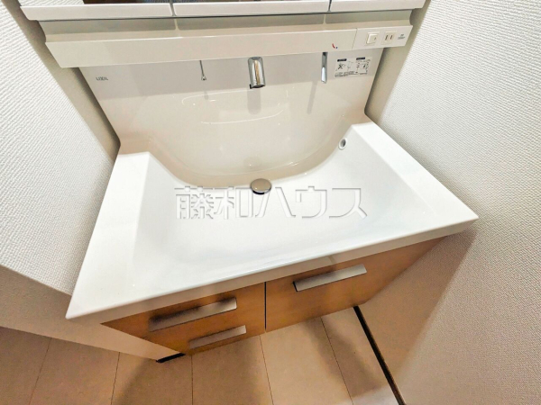 B号棟 洗面室 【西東京市向台町1丁目】 B号棟 洗面室 【西東京市向台町1丁目】