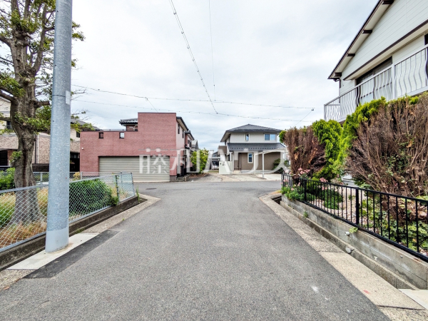 接道状況および現場風景 【春日井市東野町3丁目】 接道状況および現場風景 【春日井市東野町3丁目】