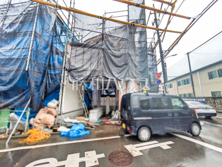 2号棟 外観 【八王子市上野町】 見学はしたいけど、なかなか時間が取れない・・・そんな方に出勤前や仕事終わりにマイホームを見学できるサポートをいたします。 /撮影日2026/09/26