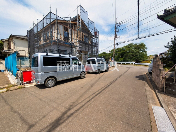 接道状況および現場風景 【所沢市大字牛沼】見学はしたいけど、なかなか時間が取れない・・・そんな方に出勤前や仕事終わりにマイホームを見学できるサポートをいたします。 接道状況および現場風景 【所沢市大字牛沼】見学はしたいけど、なかなか時間が取れない・・・そんな方に出勤前や仕事終わりにマイホームを見学できるサポートをいたします。