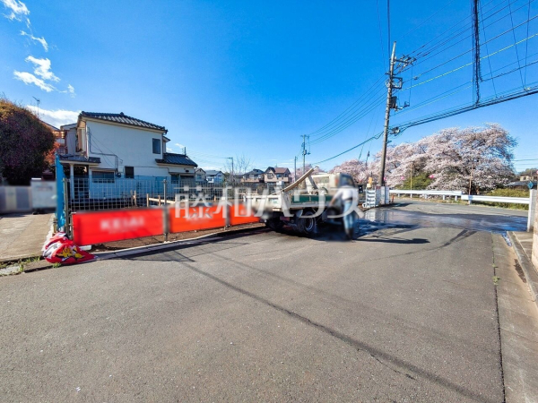 接道状況および現場風景 【所沢市大字牛沼】 接道状況および現場風景 【所沢市大字牛沼】