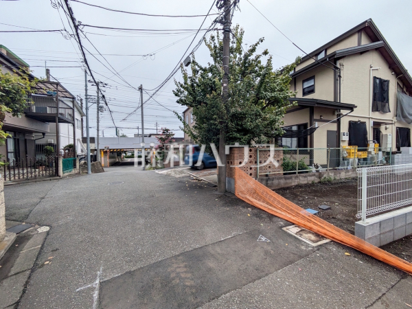 接道状況および現場風景 【国分寺市西恋ヶ窪3丁目】 接道状況および現場風景 【国分寺市西恋ヶ窪3丁目】