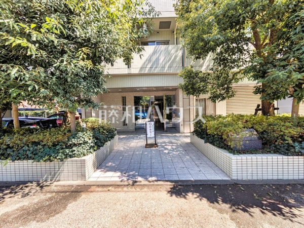 エントランス 【コンフォール花小金井】 エントランス 【コンフォール花小金井】