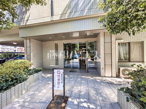 エントランス 【コンフォール花小金井】 エントランス 【コンフォール花小金井】