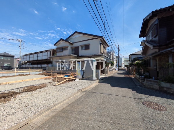 接道状況および現場風景 【練馬区西大泉3丁目】 接道状況および現場風景 【練馬区西大泉3丁目】