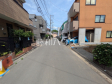 接道状況および現場風景 【杉並区上高井戸1丁目】 接道状況および現場風景 【杉並区上高井戸1丁目】