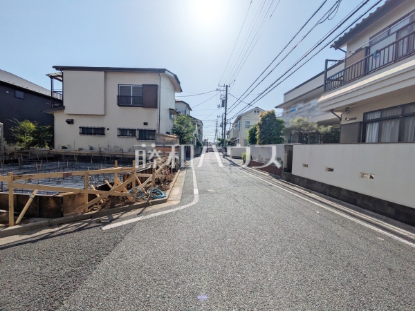 接道状況および現場風景 【練馬区西大泉2丁目】 接道状況および現場風景 【練馬区西大泉2丁目】