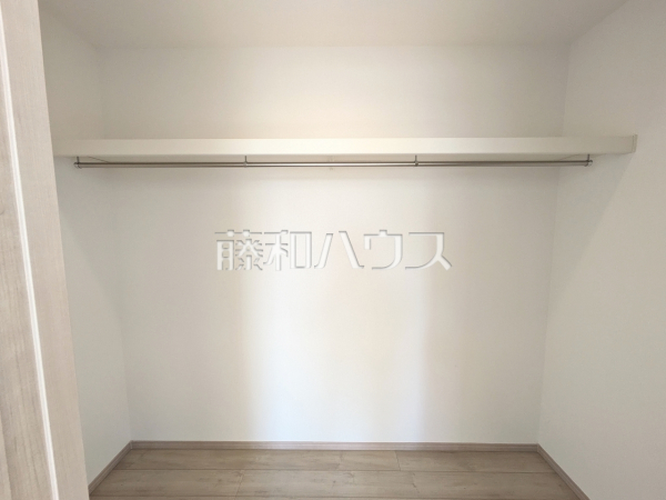 ウォークインクローゼット 【西春日井郡豊山町大字豊場字諏訪】 ウォークインクローゼット 【西春日井郡豊山町大字豊場字諏訪】