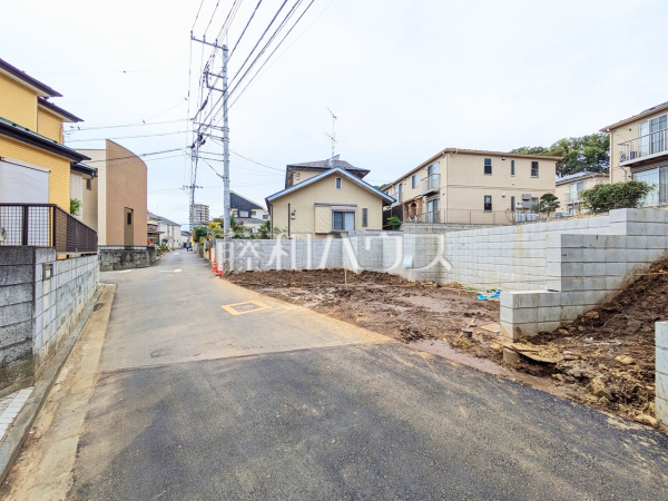 接道状況および現場風景 【所沢市大字下安松】 接道状況および現場風景 【所沢市大字下安松】