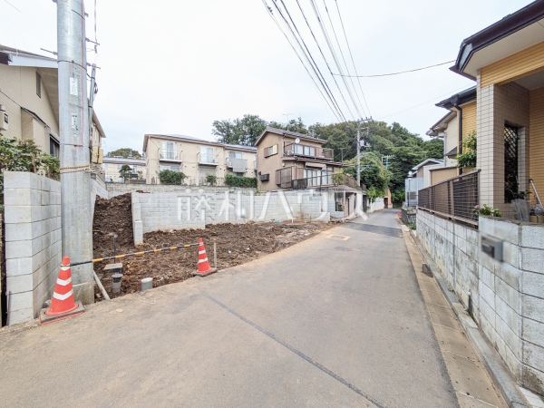 接道状況および現場風景 【所沢市大字下安松】 接道状況および現場風景 【所沢市大字下安松】