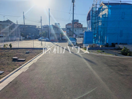 ≪接道状況≫見学はしたいけど、なかなか時間が取れない・・・そんな方に出勤前や仕事終わりにマイホームを見学できるサポートをいたします。 【府中市分梅町3丁目】/撮影日2026/05/29