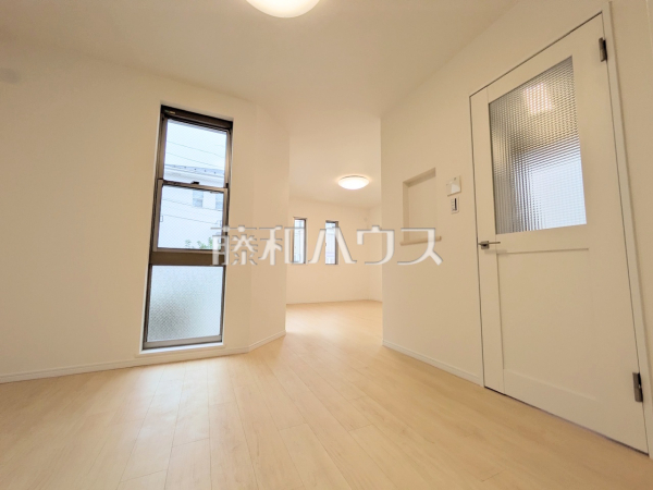 リビング 【世田谷区給田4丁目】 リビング 【世田谷区給田4丁目】