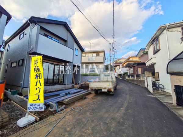 接道状況および現場風景 【調布市深大寺東町7丁目】 接道状況および現場風景 【調布市深大寺東町7丁目】
