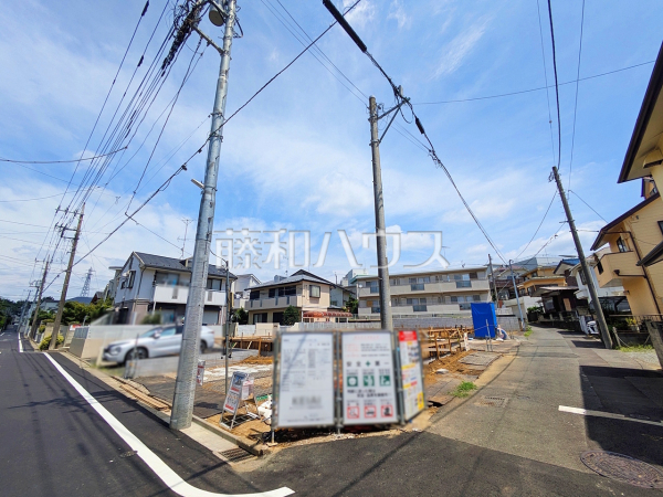 接道状況および現場風景 【調布市深大寺東町7丁目】 接道状況および現場風景 【調布市深大寺東町7丁目】